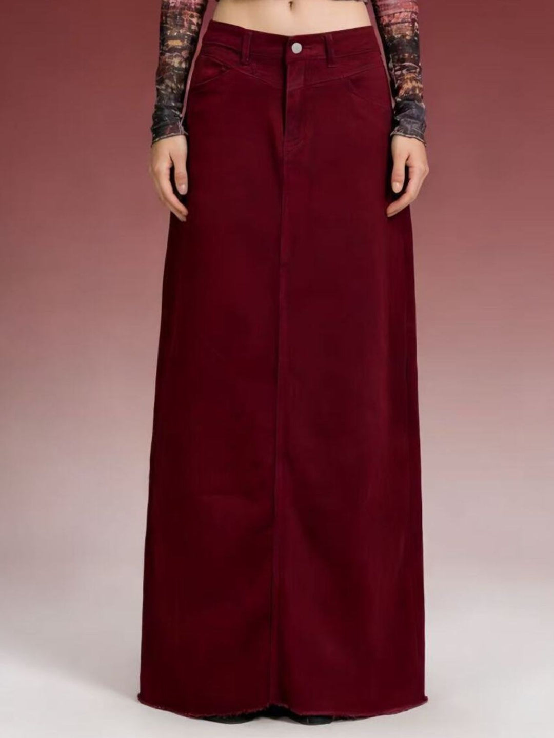 Raw hem maxi denim skirt with button closure and front pockets