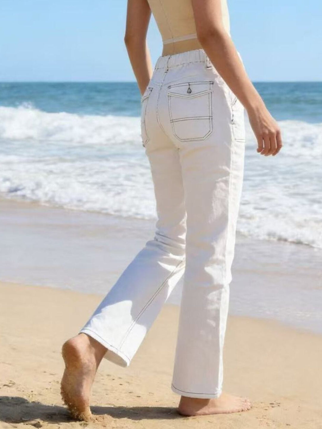 Wide leg jeans with contrast topstitching and patch pockets