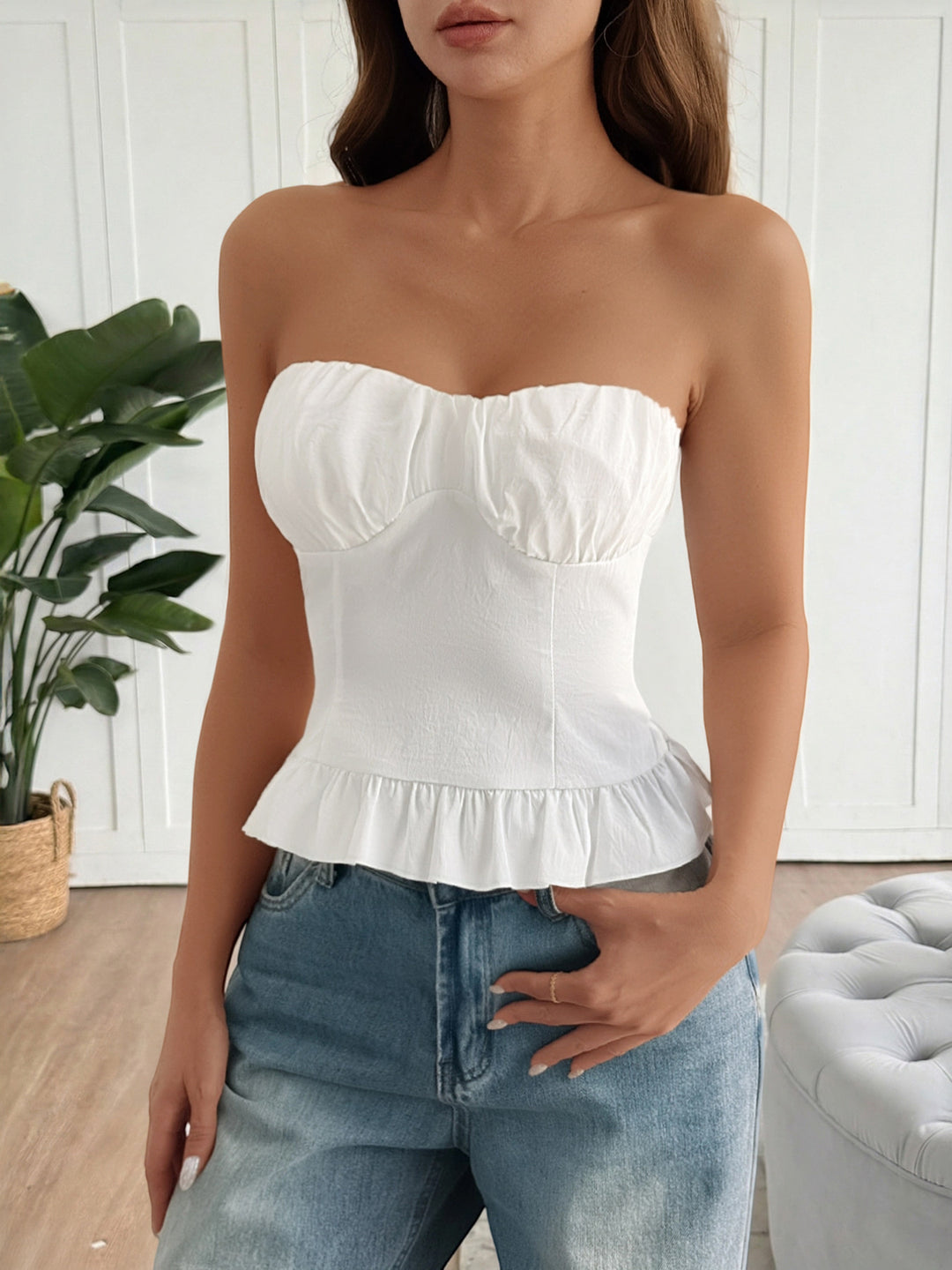 Ruched sweetheart tube top with ruffle peplum hem