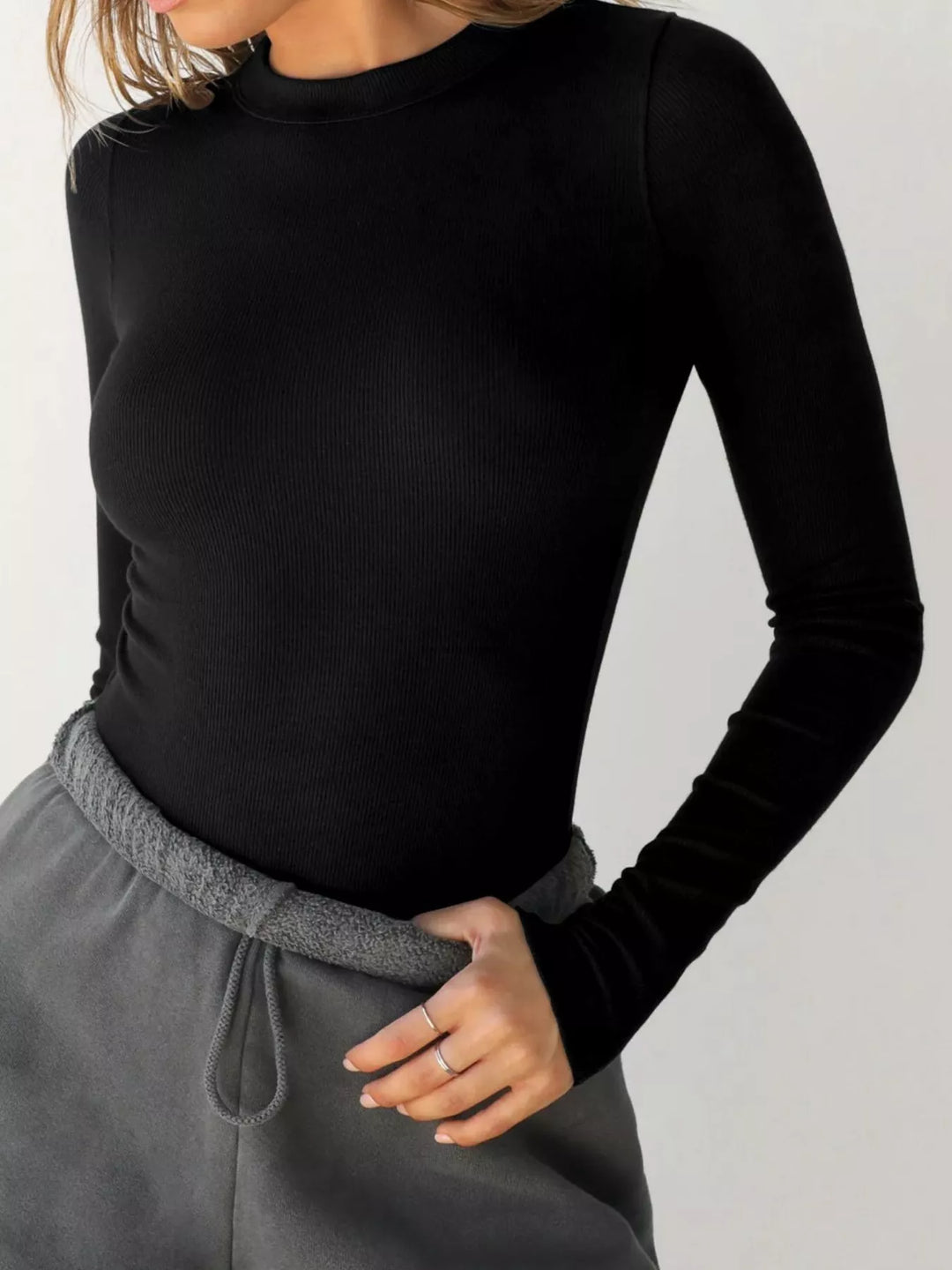 Ribbed knit long sleeve crew neck crop top