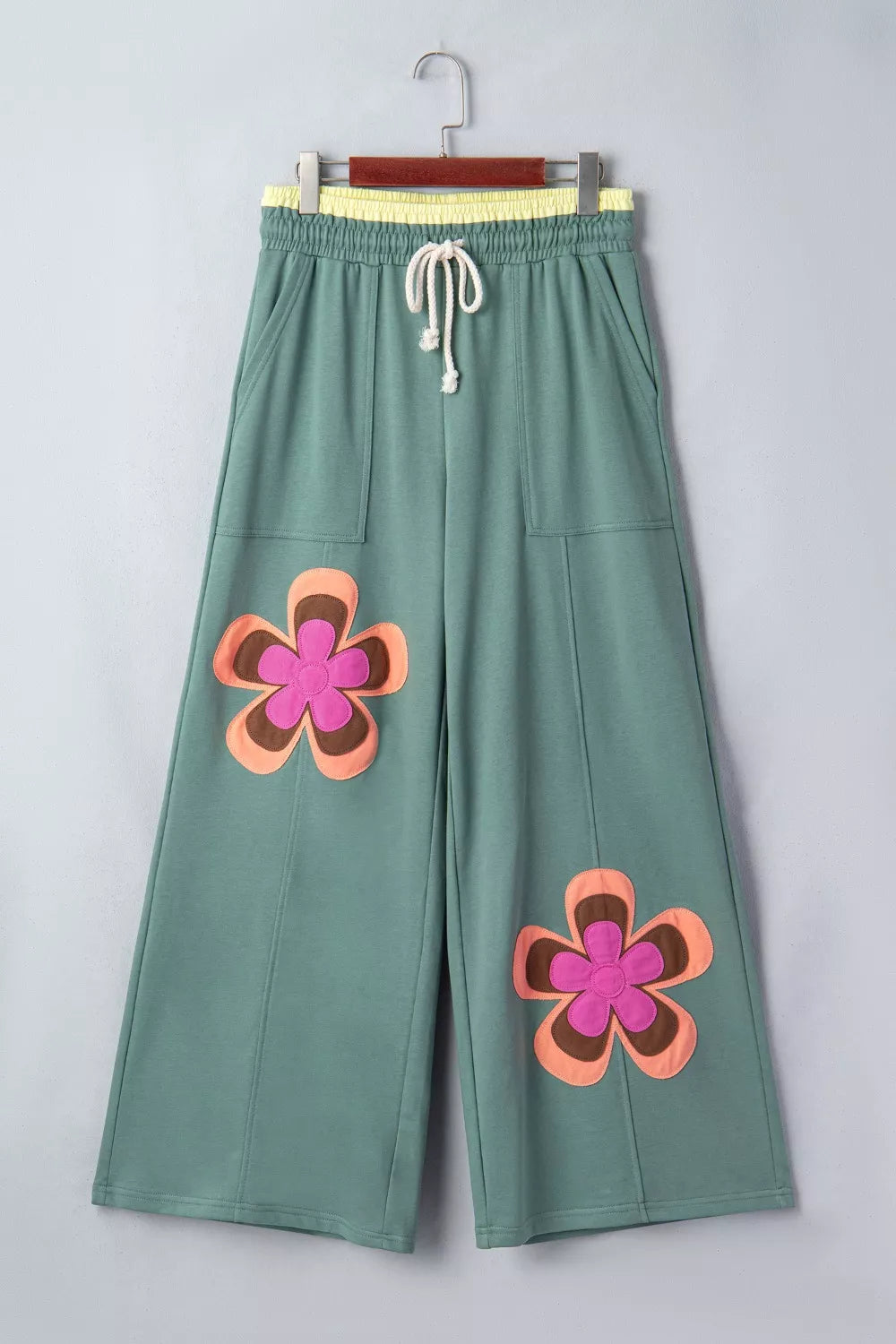 Floral appliqué wide-leg drawstring pants