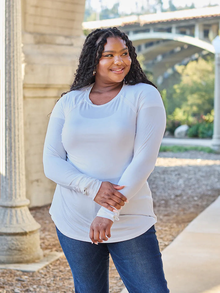 Relaxed raglan long sleeve round neck tee