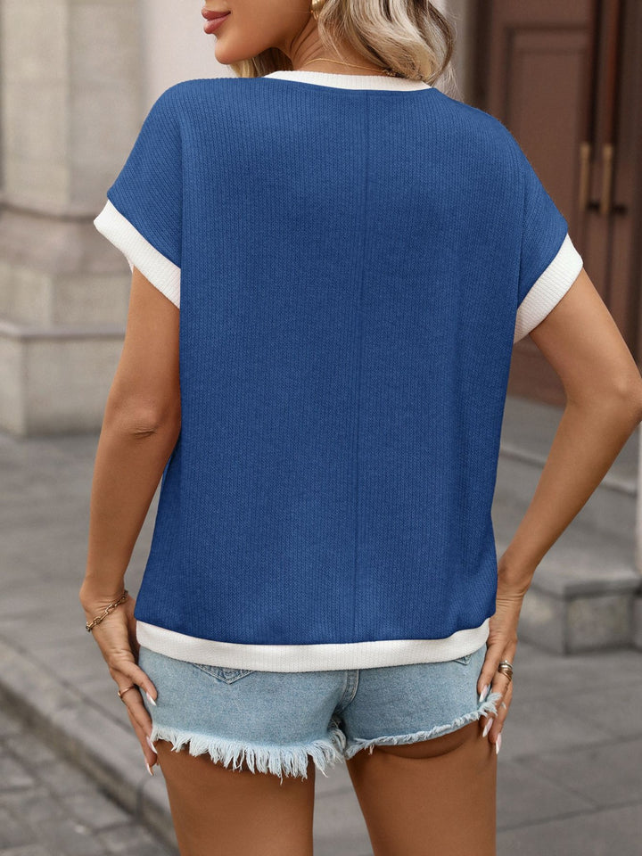 Ribbed knit short sleeve top with contrast trim