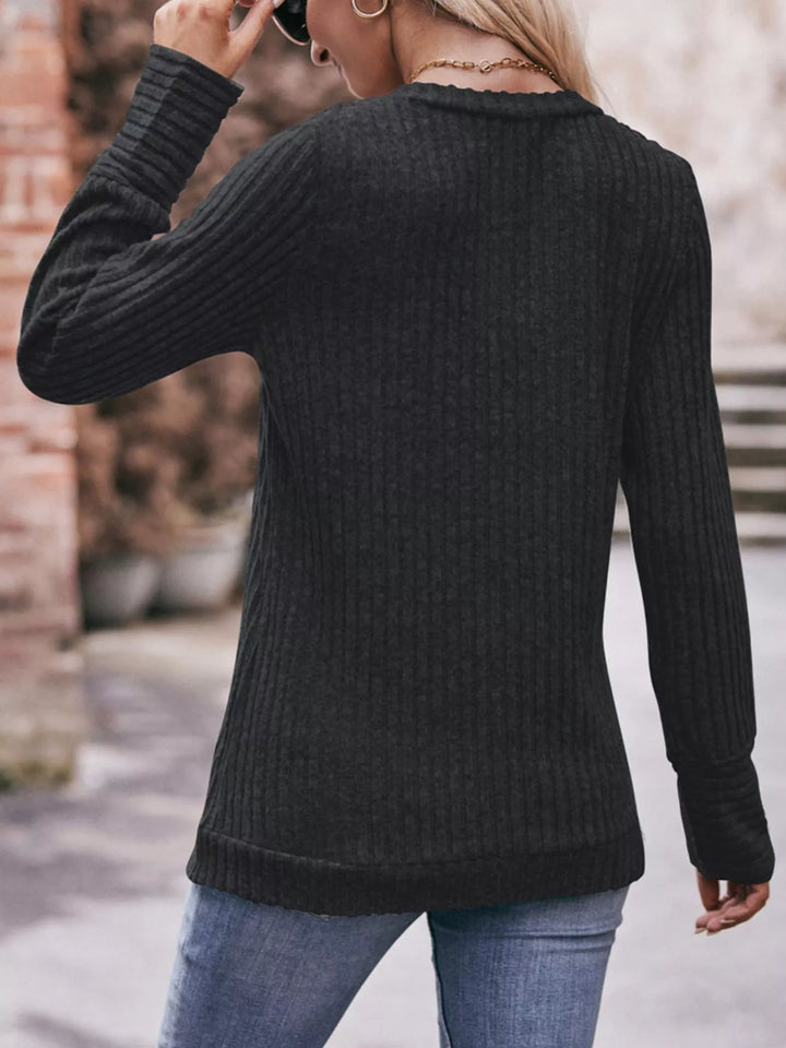 Ribbed knit V-neck long sleeve top