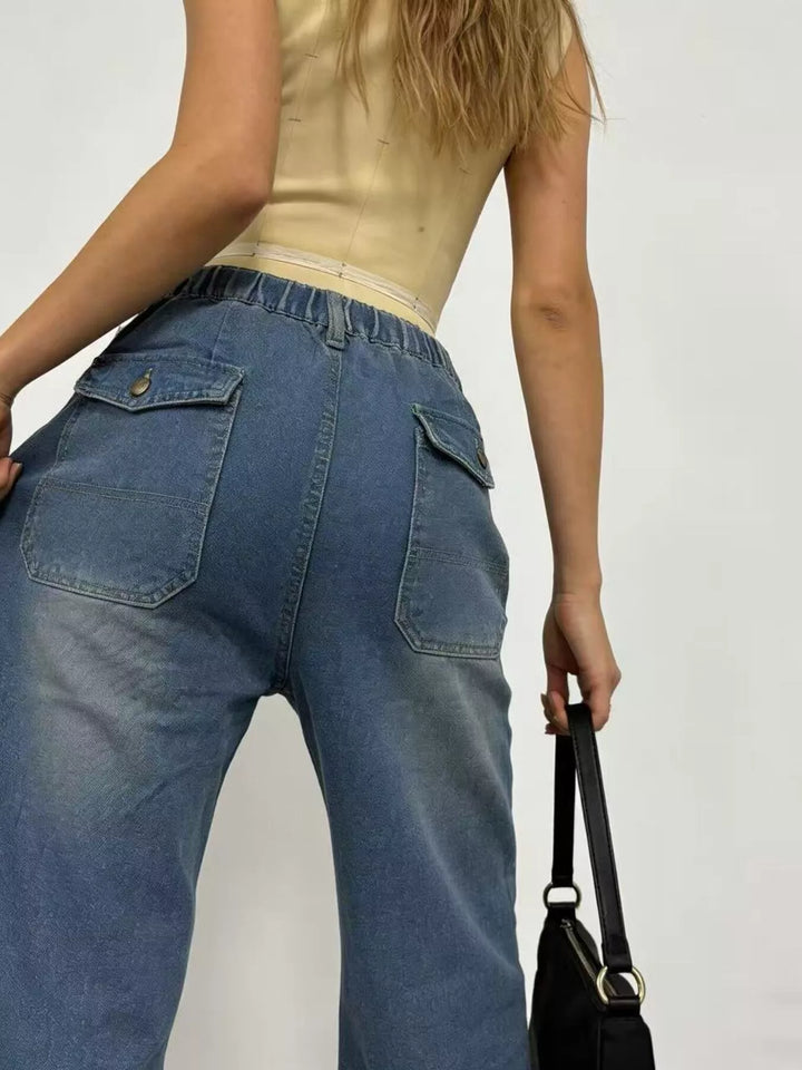 Wide leg jeans with contrast topstitching and patch pockets