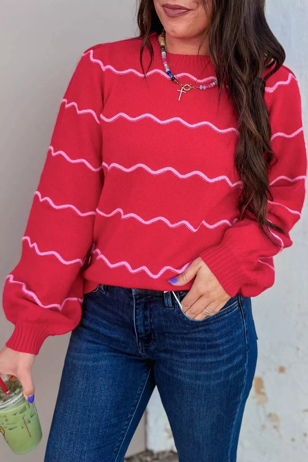 Wavy contrast stripe crew neck knit pullover sweater