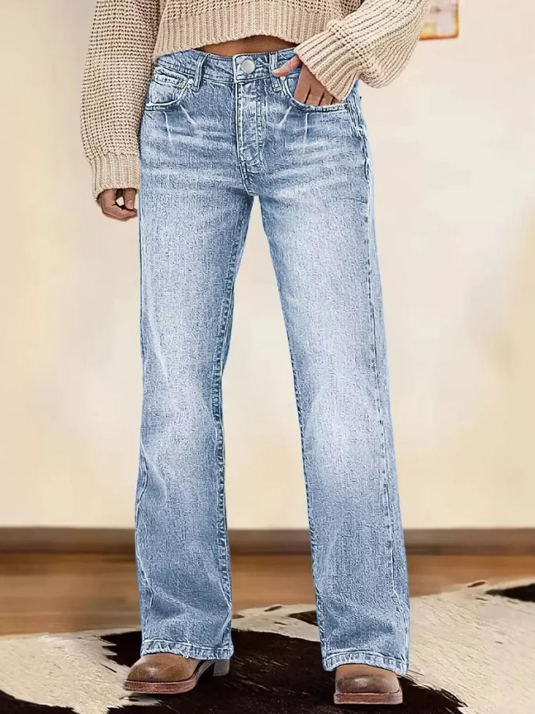 Light Blue Vintage wash mid-rise straight leg jeans