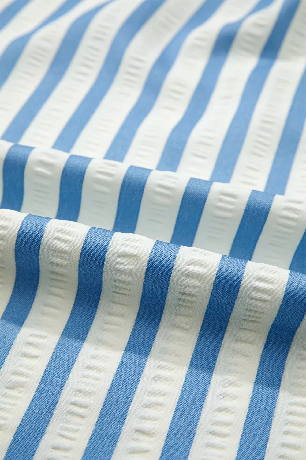 Striped seersucker collared blouse with 3/4 sleeves