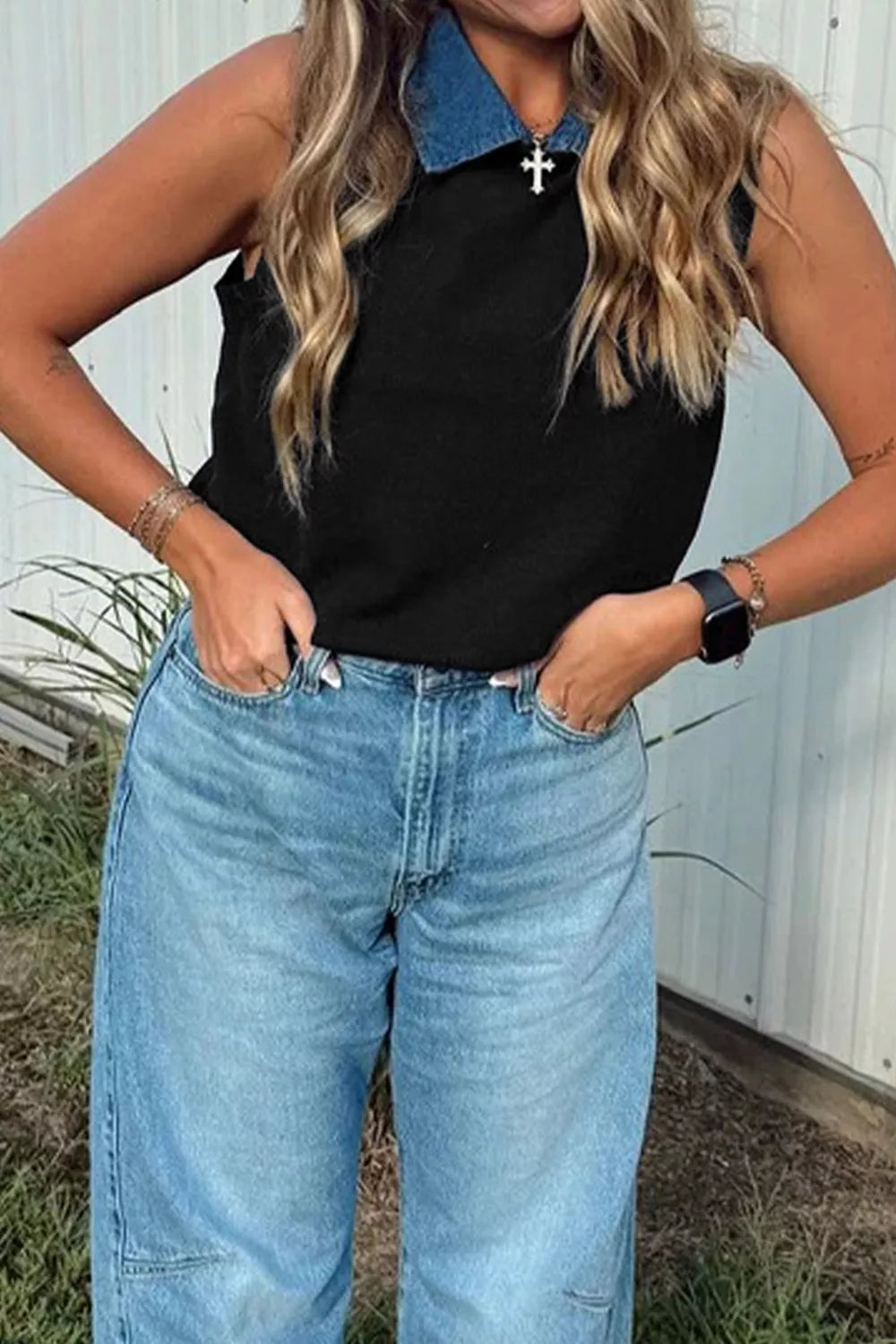 Contrast denim collar sleeveless knit sweater vest