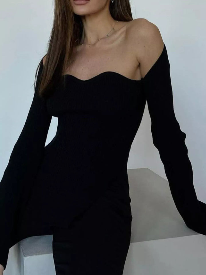 Ribbed knit sweetheart neckline sweater with slit hem
