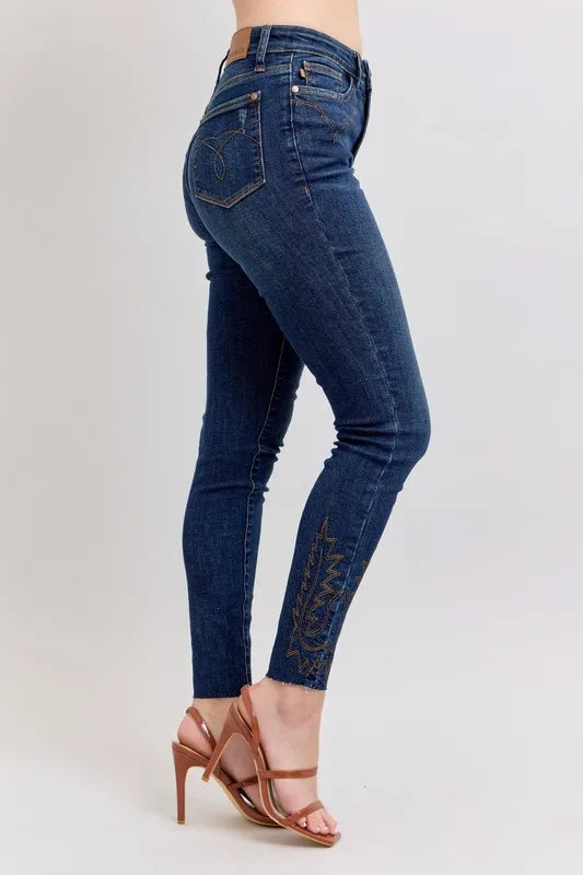 Judy Blue embroidered high-rise skinny jeans