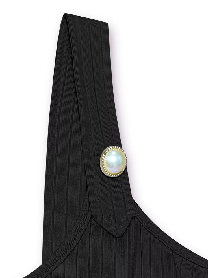 Ribbed scoop neck crop tank with pearl strap buttons