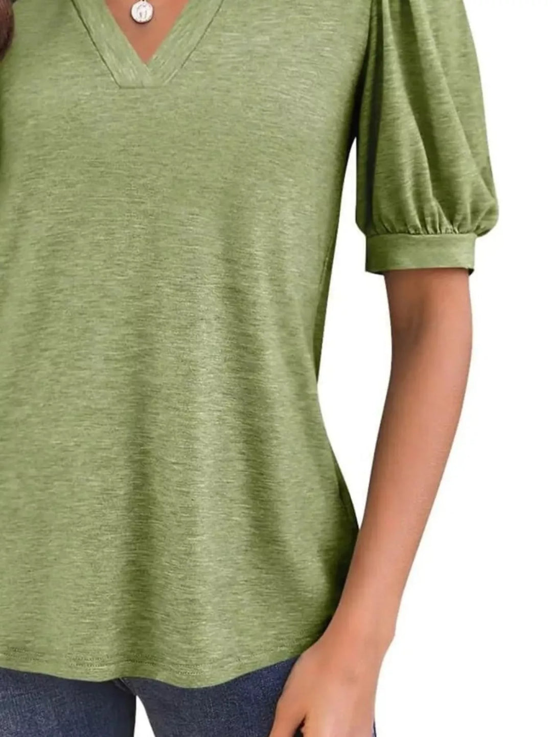 Short puff sleeve notched V-neck casual tee