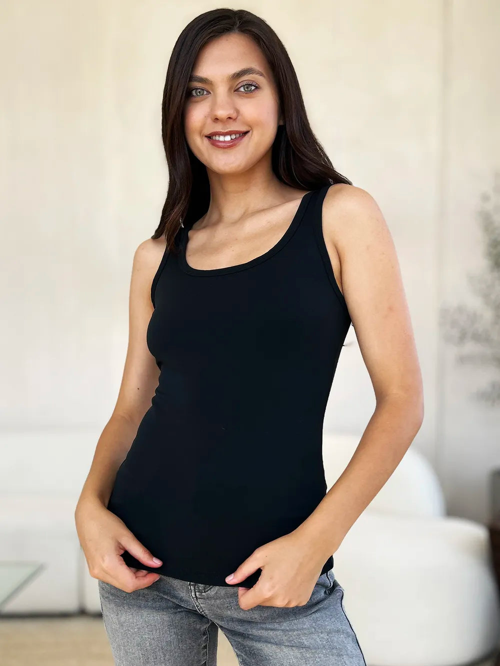 Square neck wide-strap tank top with stretch