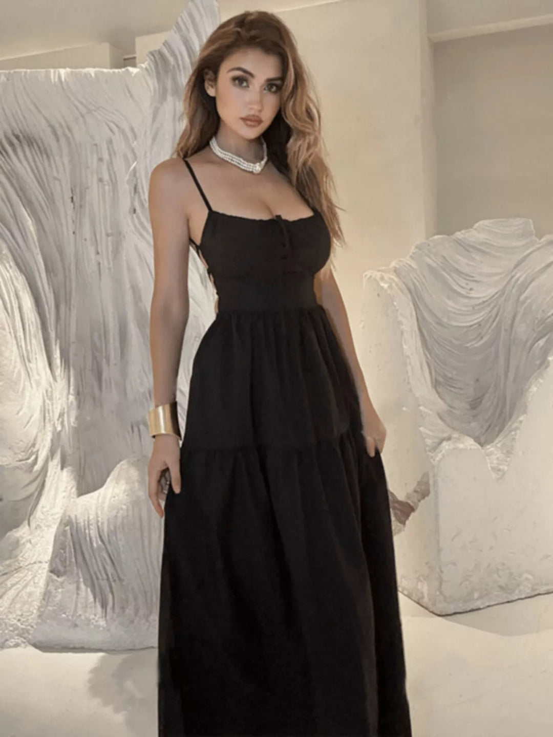 Backless lace-up spaghetti strap tiered maxi dress
