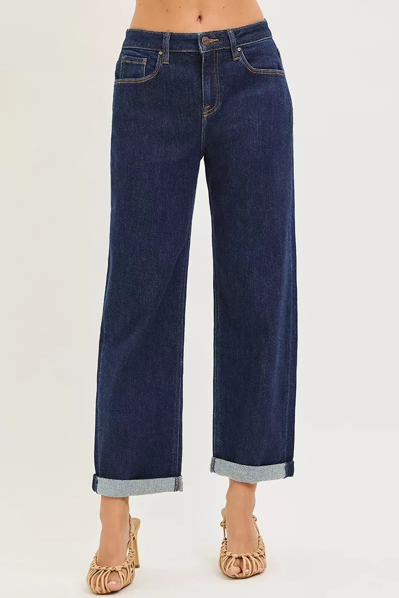 Slouchy cropped boyfriend jeans with cuffed hem