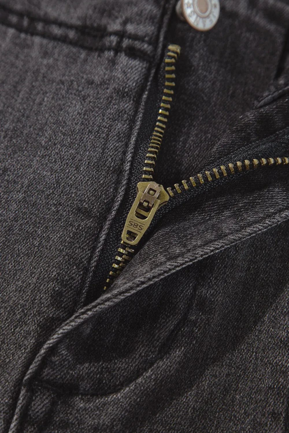 Vintage wash high-rise wide-leg jeans with patch pockets