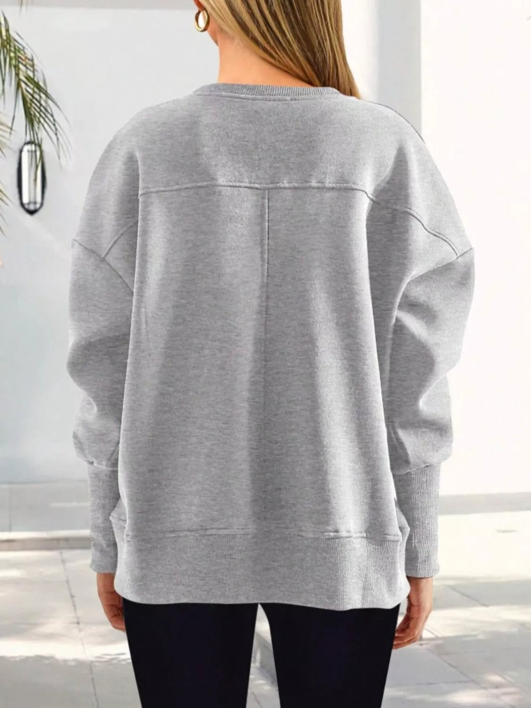 Side slit drop-shoulder relaxed crewneck sweatshirt