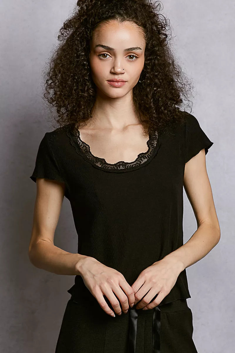 BLACK Ribbed scoop neck crop top with lace trim