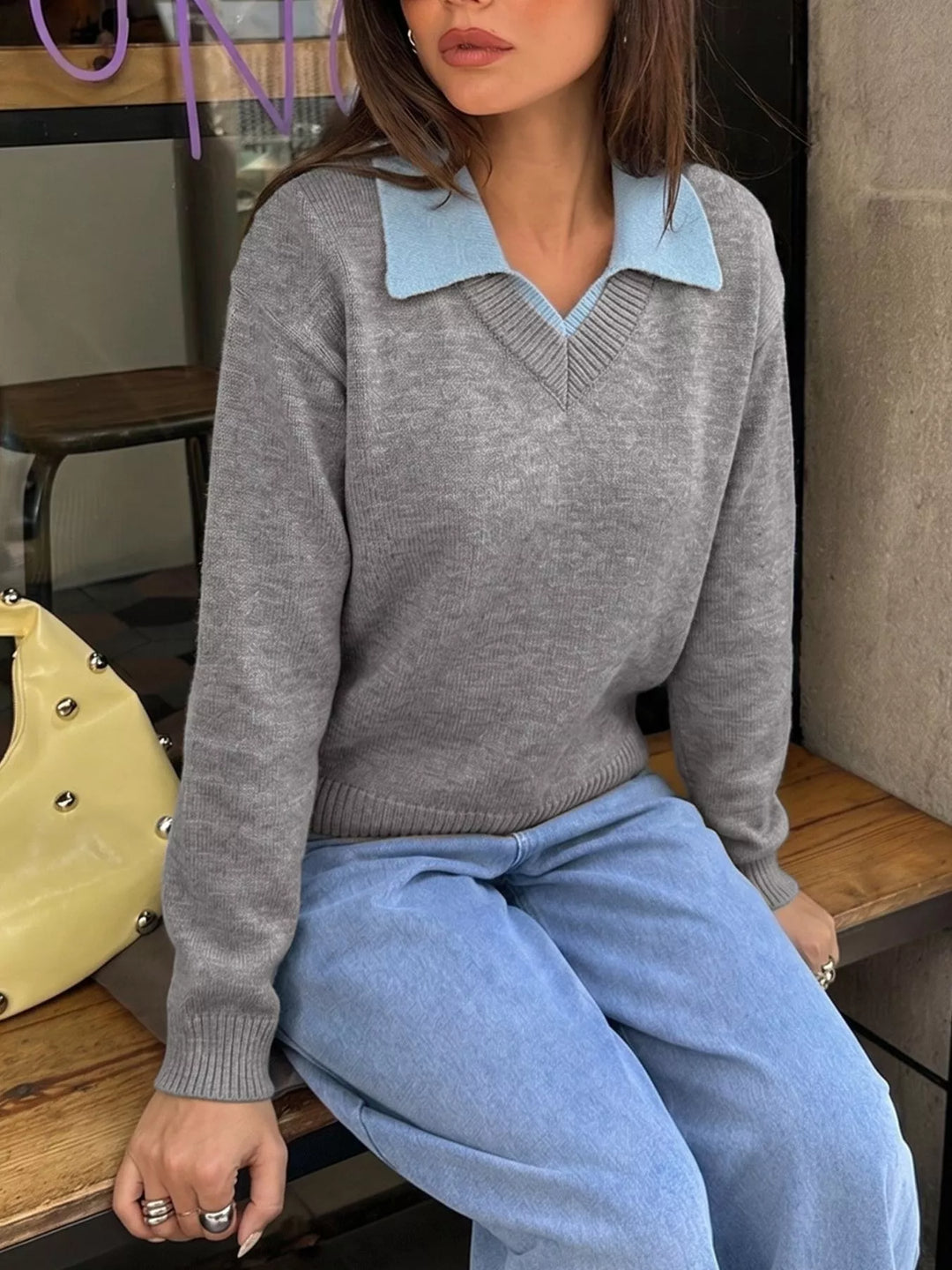 Contrast collar dropped shoulder V-neck sweater
