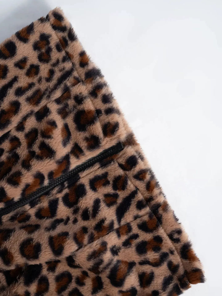 Leopard faux fur cropped zip-up vest with stand collar