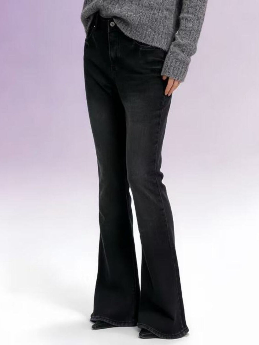Vintage wash high-rise flare jeans in stretch denim