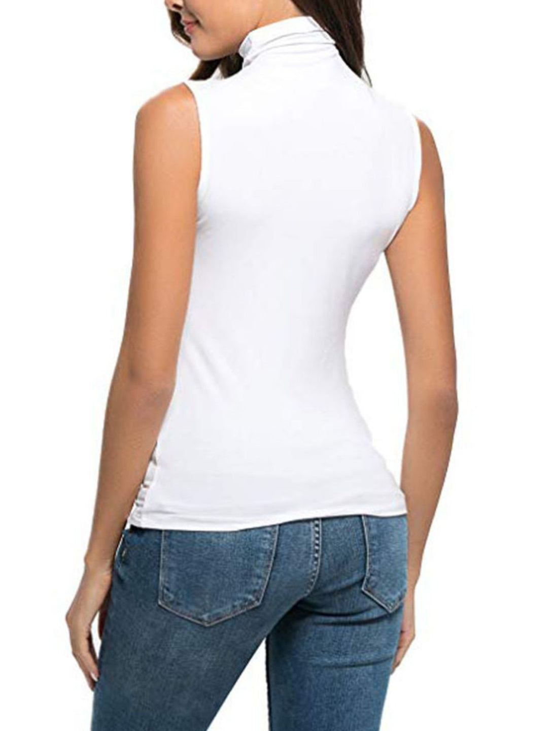 Sleeveless turtleneck slim-fit knit top