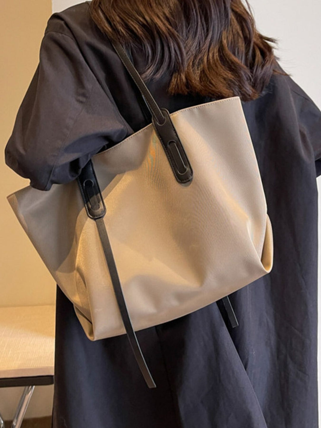 Large capacity nylon shoulder tote bag with contrast straps
