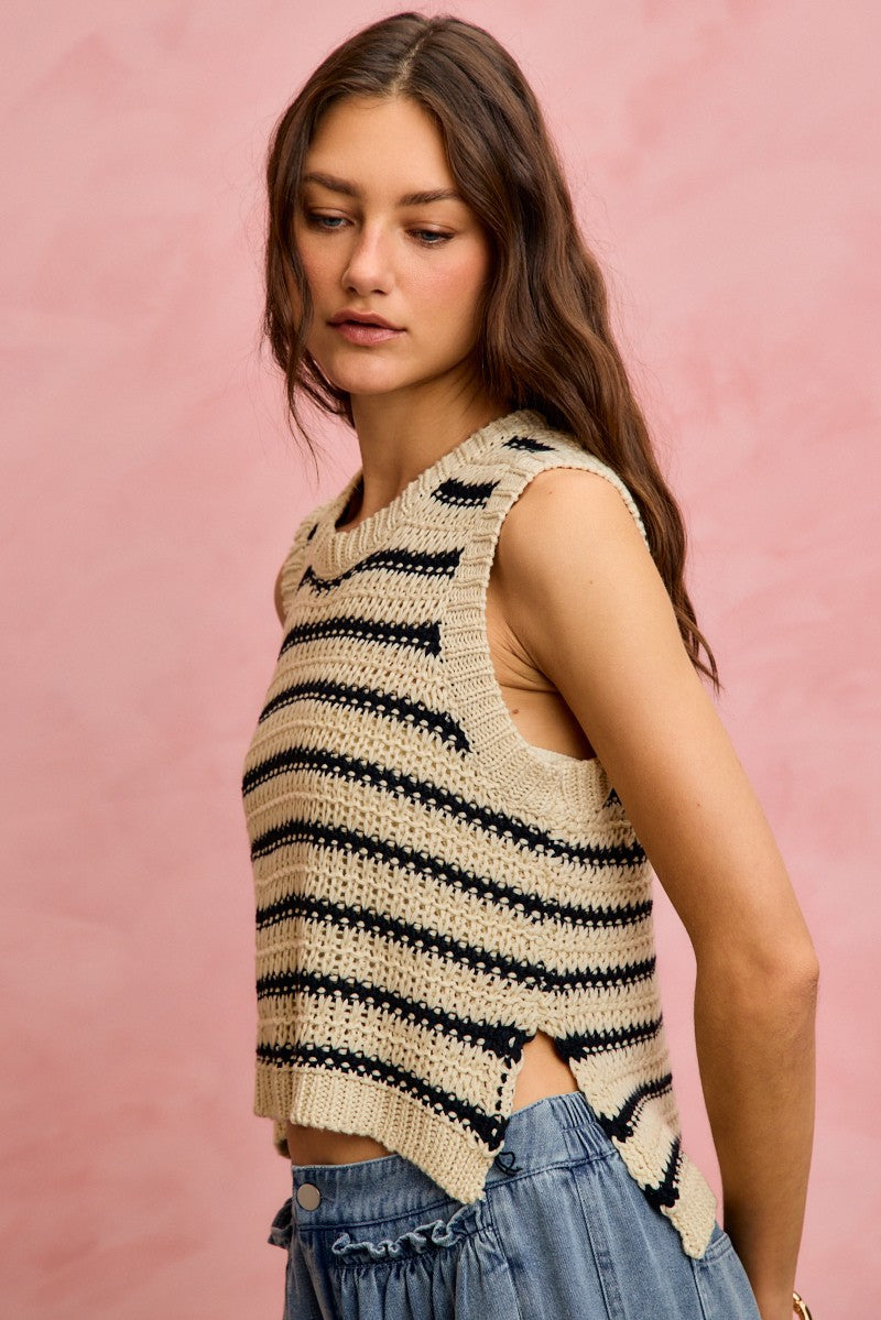 Striped low-gauge knit sleeveless sweater top