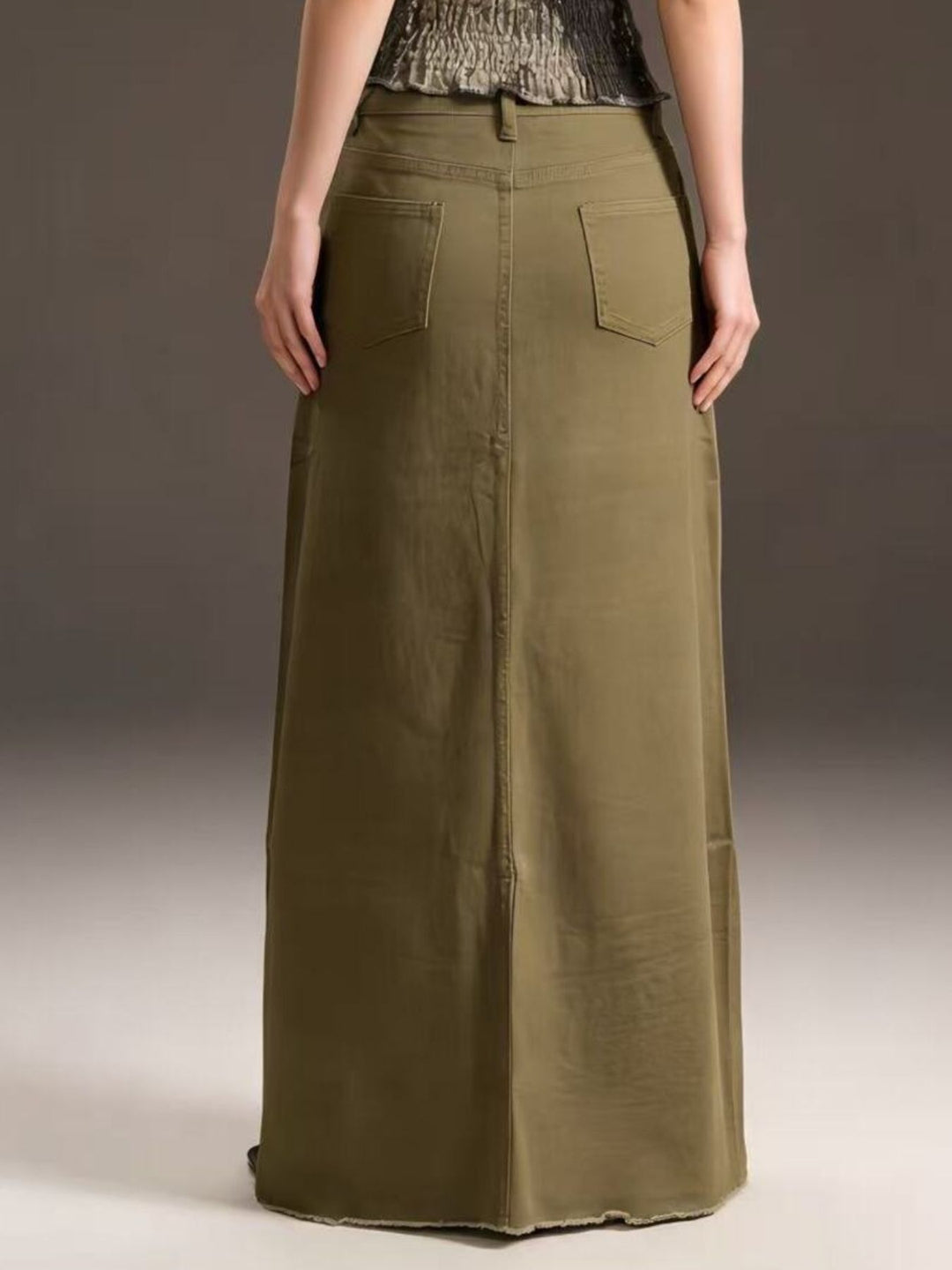 Raw hem maxi denim skirt with button closure and front pockets