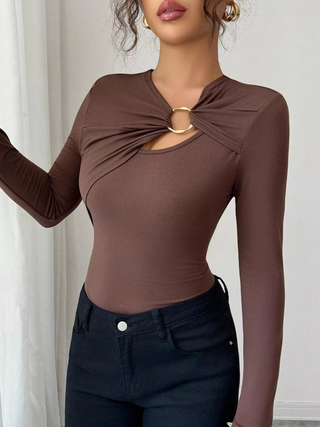 Twist front ring detail long sleeve top with cutout