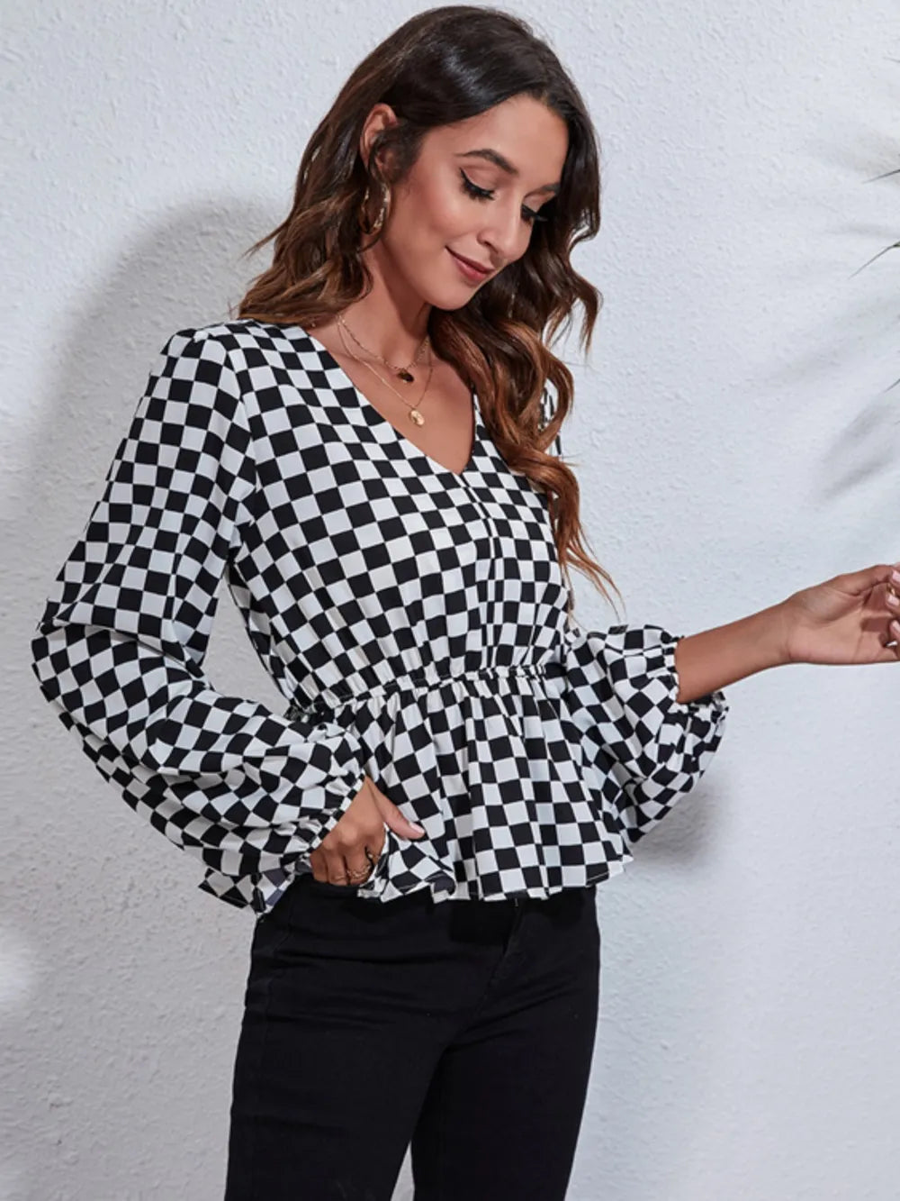 Checkered balloon sleeve peplum blouse with V-neck