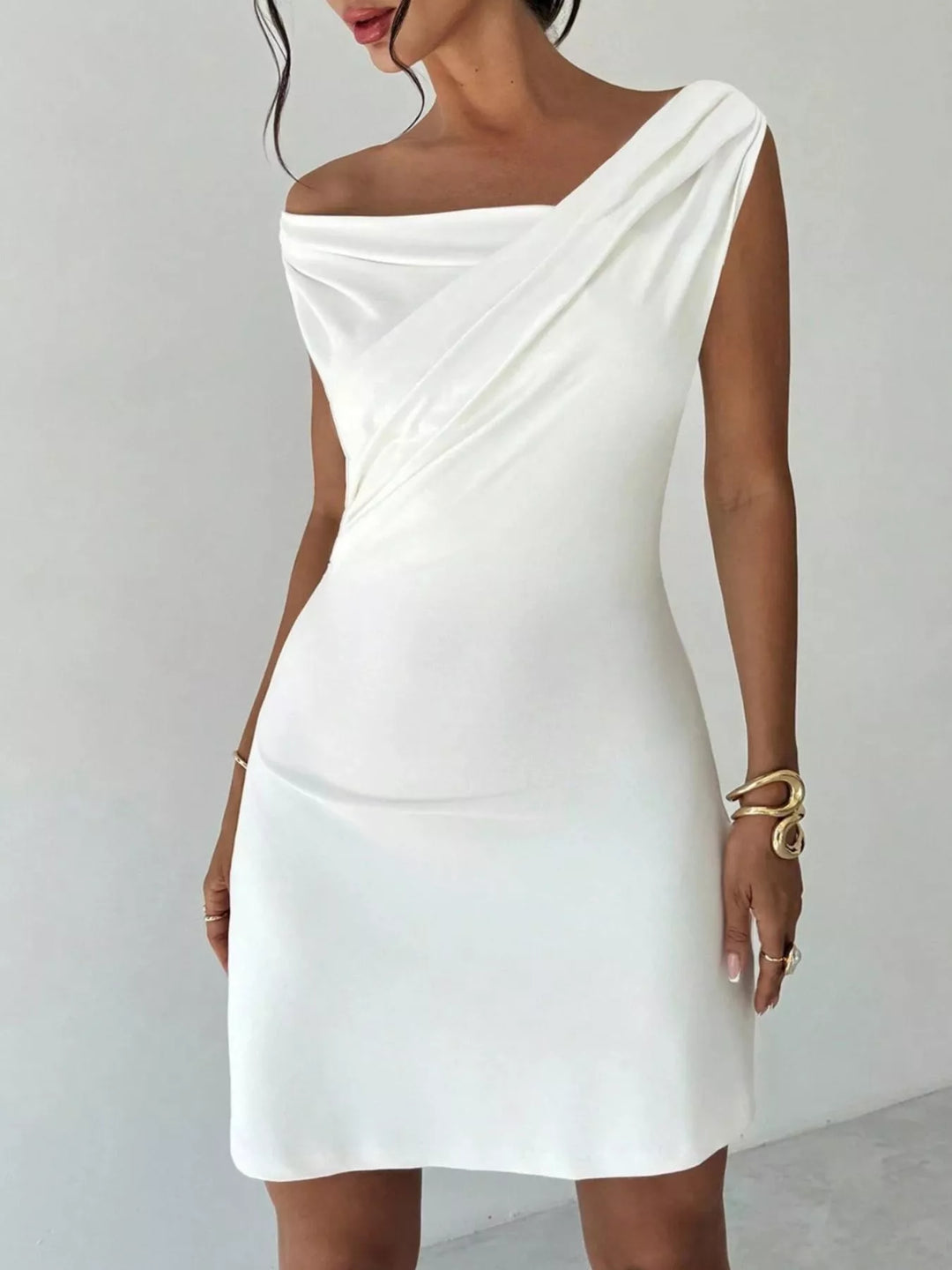 Asymmetric off-shoulder ruched bodycon mini dress