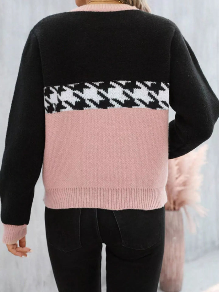 Color block houndstooth crew neck sweater