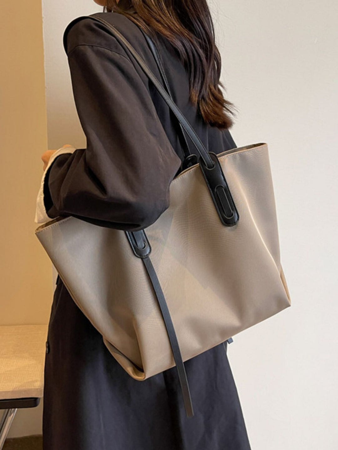 Large capacity nylon shoulder tote bag with contrast straps