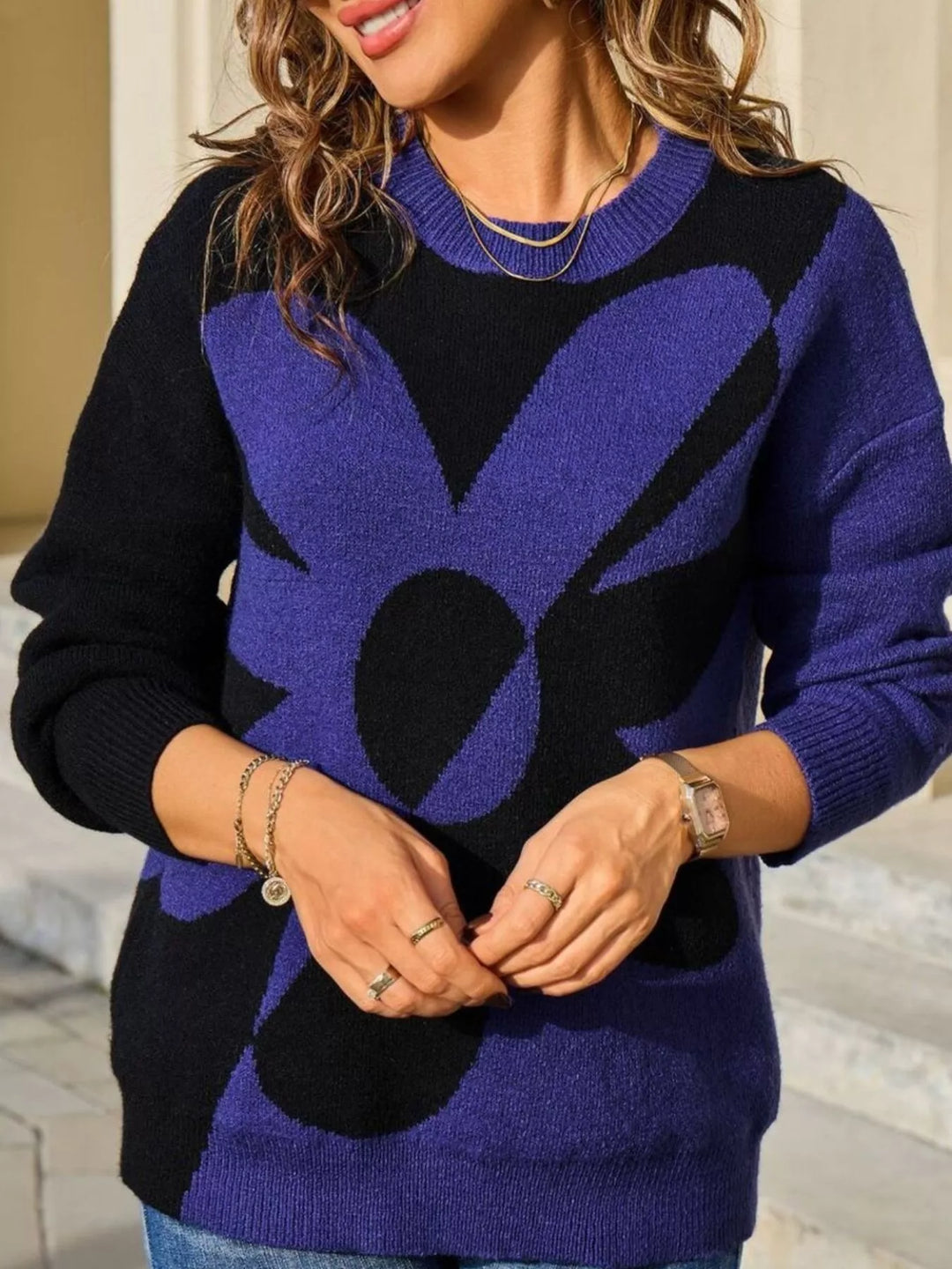 Color block floral crew neck knit sweater