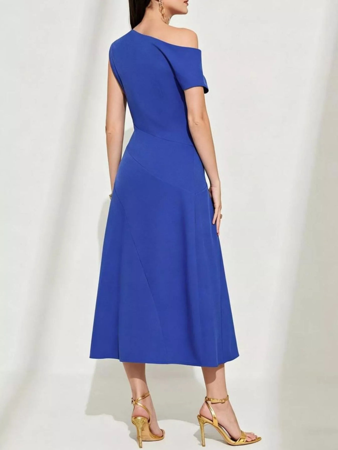 One-shoulder pleated midi dress with asymmetric neckline