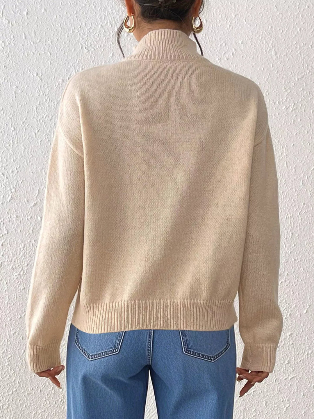 Center seam mock neck knit pullover sweater