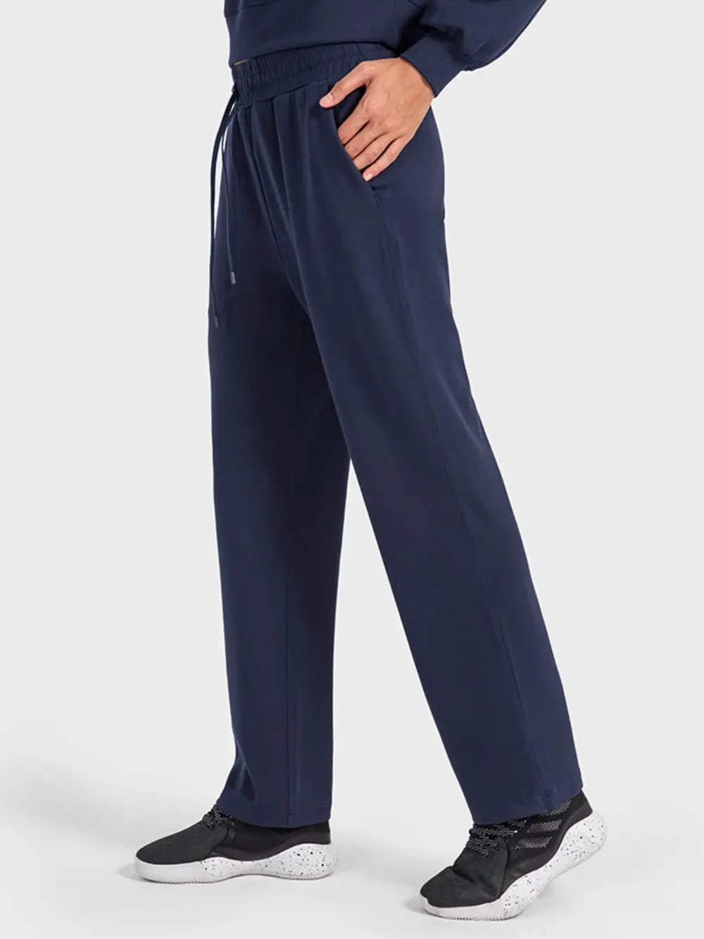 Drawstring straight leg sweatpants with pockets