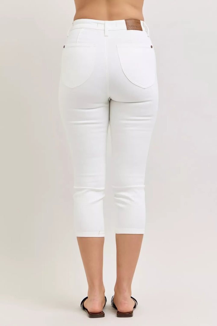 High-rise slim capri jeans with spade back pockets