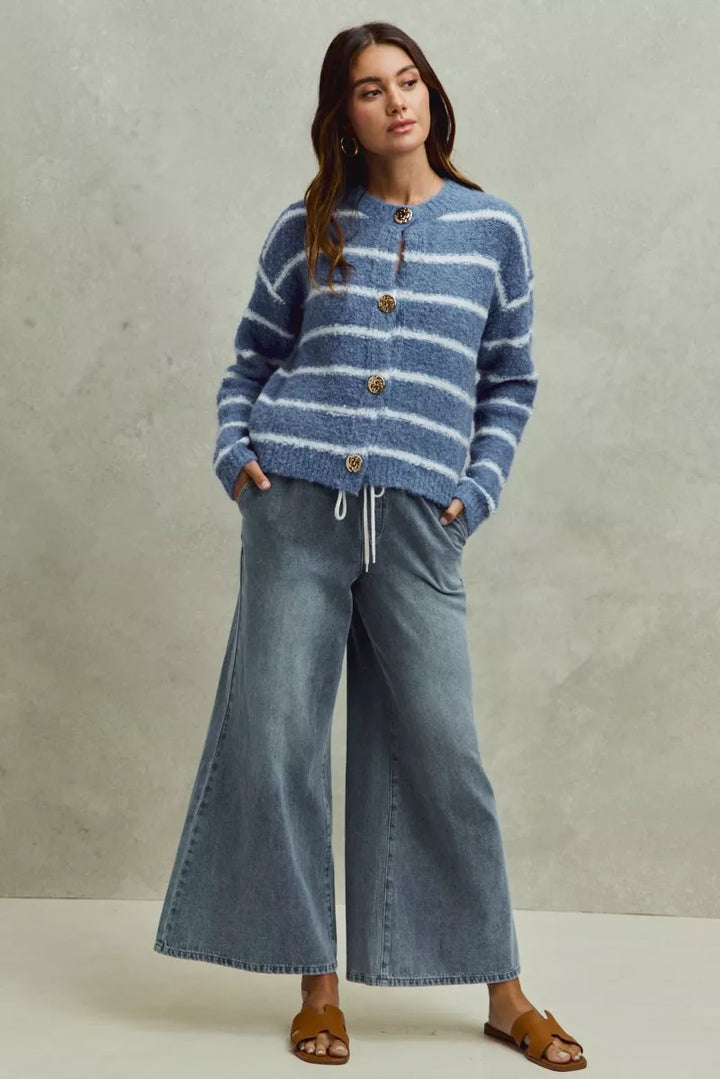 Pull-on mid-rise flare denim jeans with drawstring waist