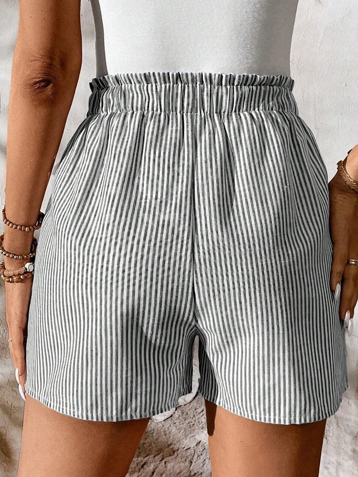 Vertical stripe drawstring shorts with side pockets