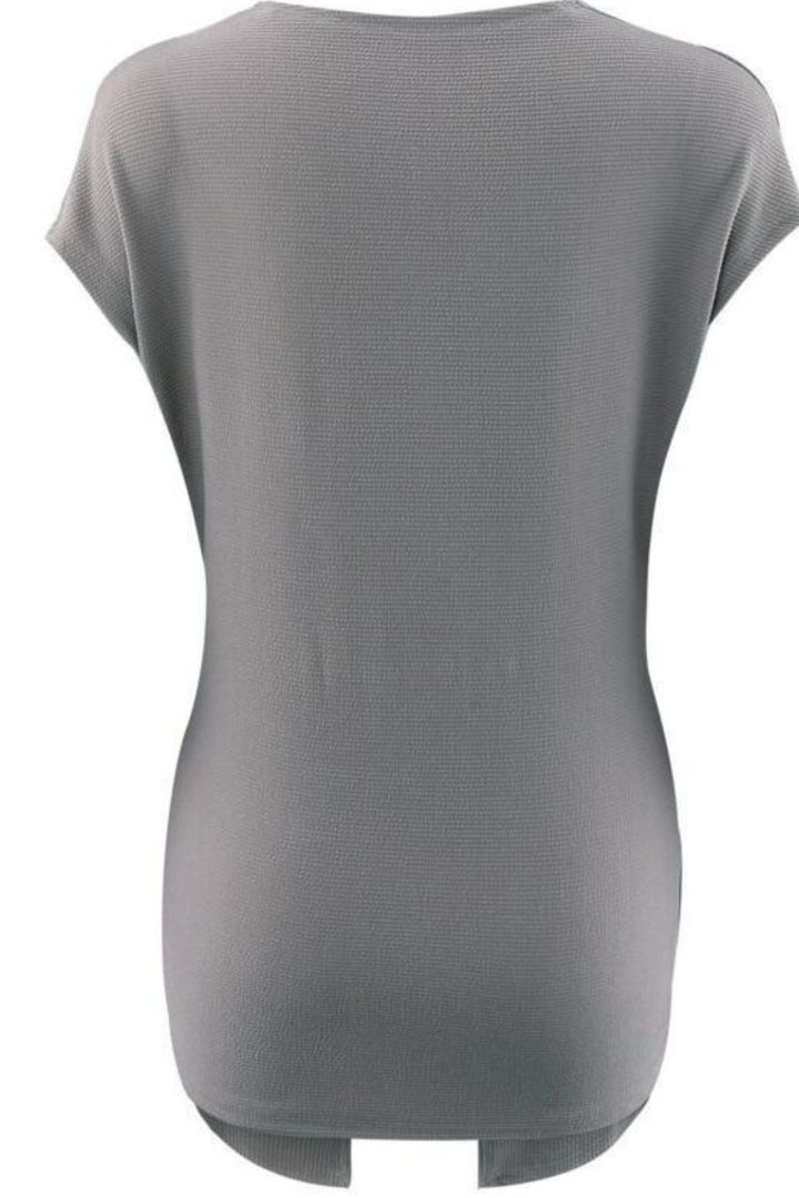 Ribbed surplice-neck top with side slit and cap sleeves