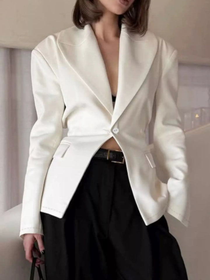 Padded shoulder one-button blazer with notch lapels