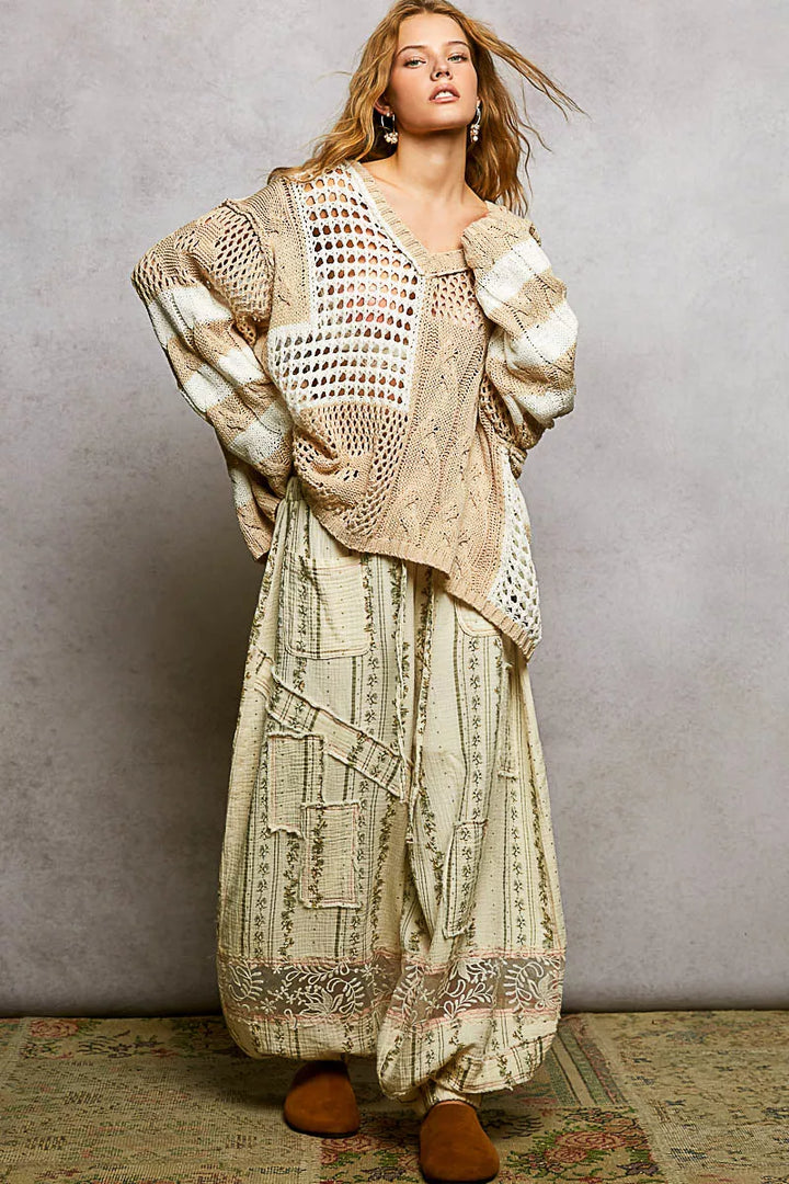 Openwork color-block stripe V-neck knit sweater