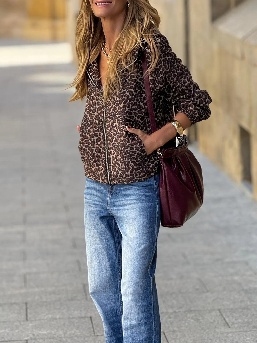 Leopard Leopard print zip-up hooded jacket with side pockets