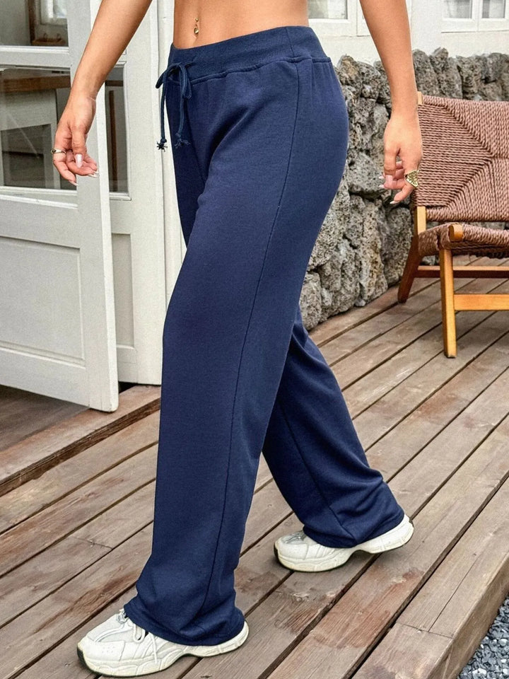 Drawstring wide-leg sweatpants with side pockets