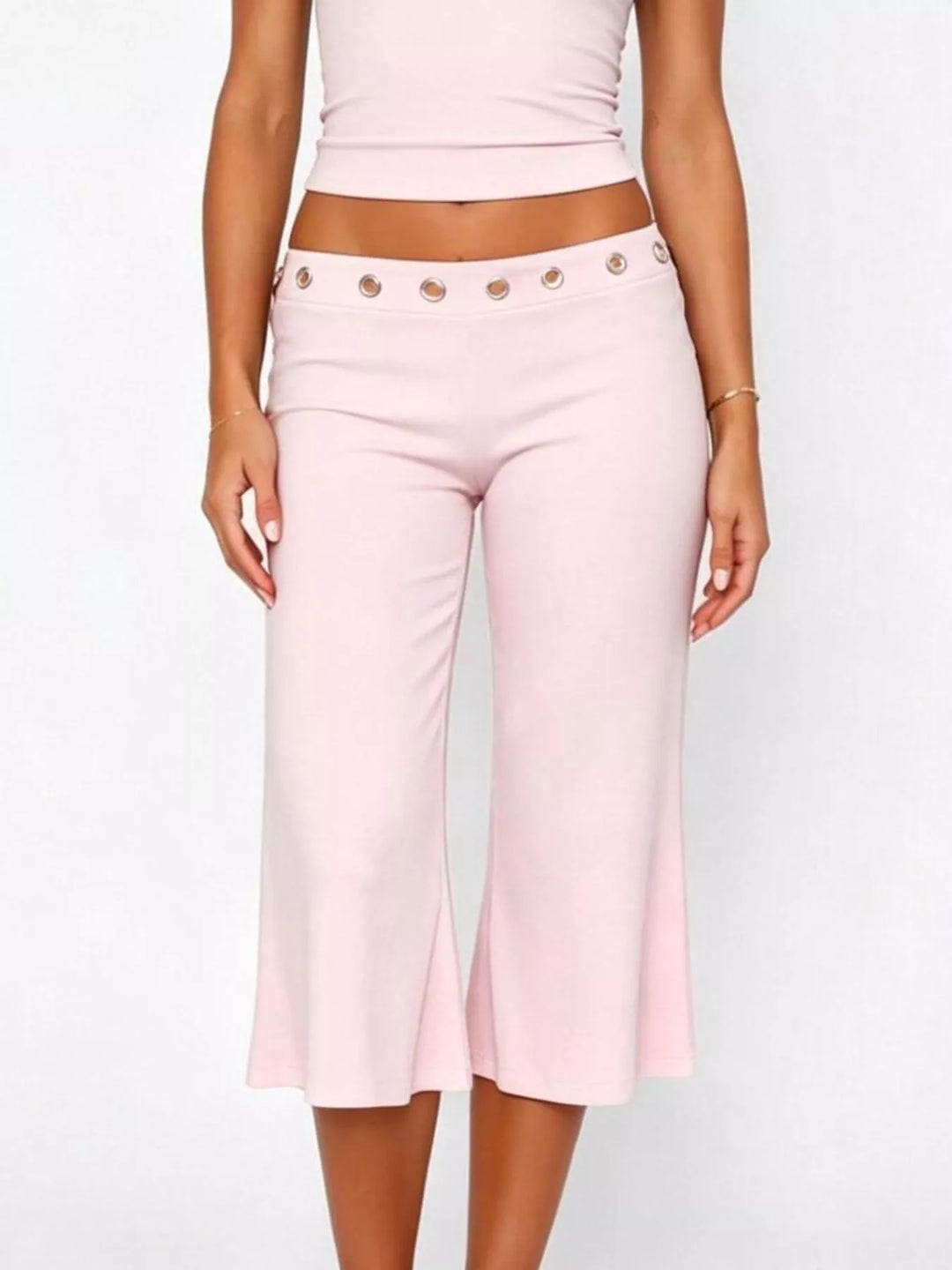 Mid-rise wide-leg capri pants with gold-button waistband