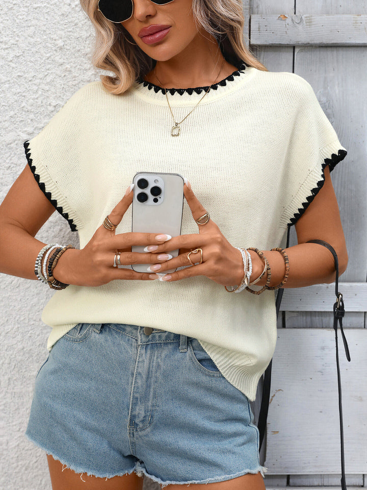 Contrast whipstitch trim short sleeve knit sweater