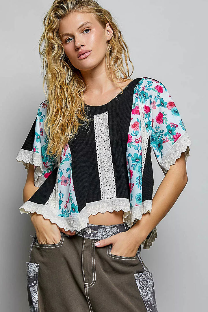 Ribbed crop top with floral panels and eyelet lace trim